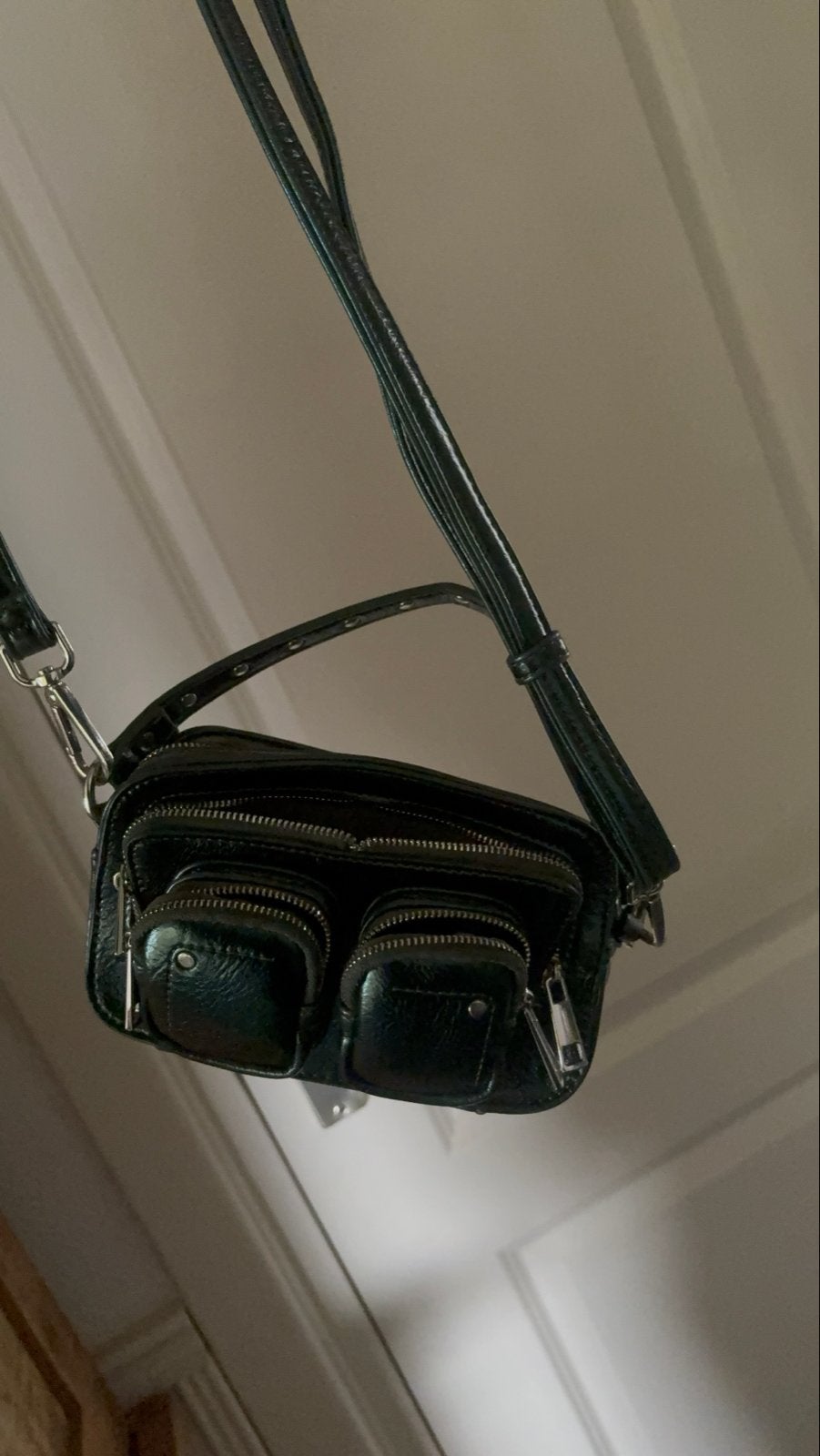 Nunnoo bag, Ophalen of Verzenden, Zo goed als nieuw, Zwart, Schoudertasje