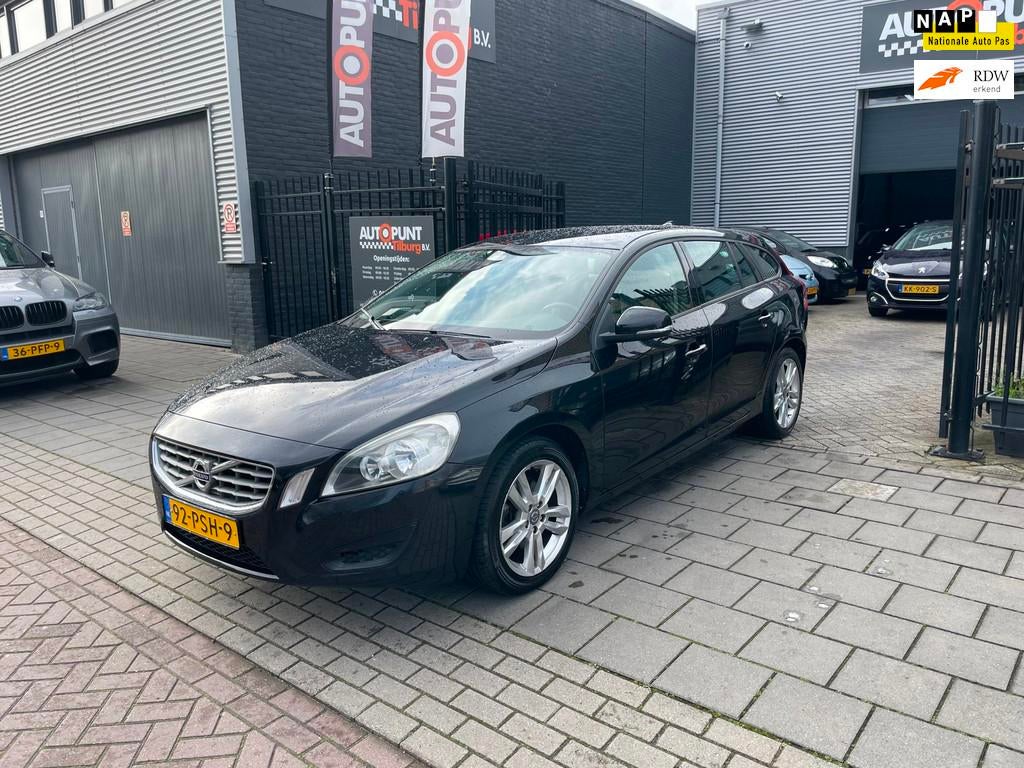 Volvo V60 1.6 T3 Kinetic 3e Eig! Trekhaak Airco Navi PDC NAP, Auto's, Voorwielaandrijving, 15 km/l, Gebruikt, 4 cilinders