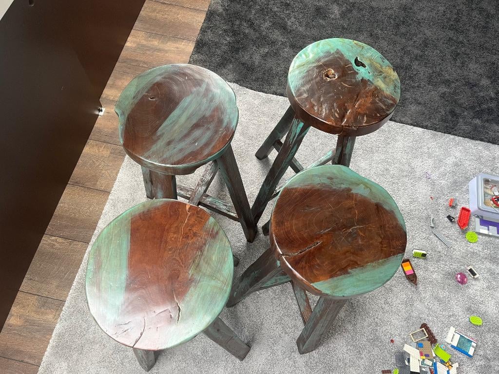 Houten barkrukken (4 st), mooi design + kleurencombinatie, Huis en Inrichting, Ophalen, 60 tot 90 cm, Zo goed als nieuw, 4 krukken