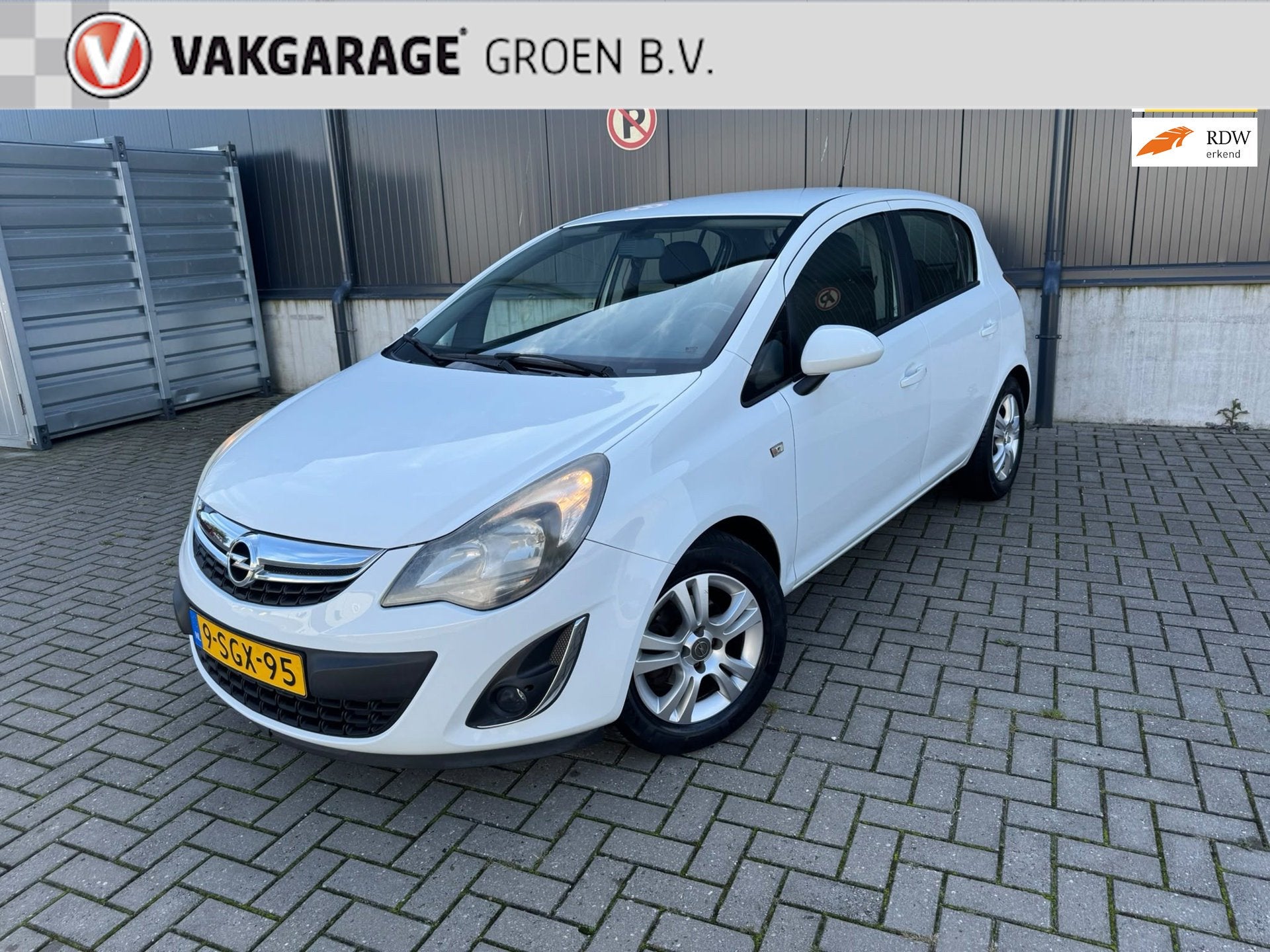 Opel Corsa 1.2-16V Design Edition (86pk) 5-drs Navi | Cruise, Voorwielaandrijving, Gebruikt, 4 cilinders, 1229 cc