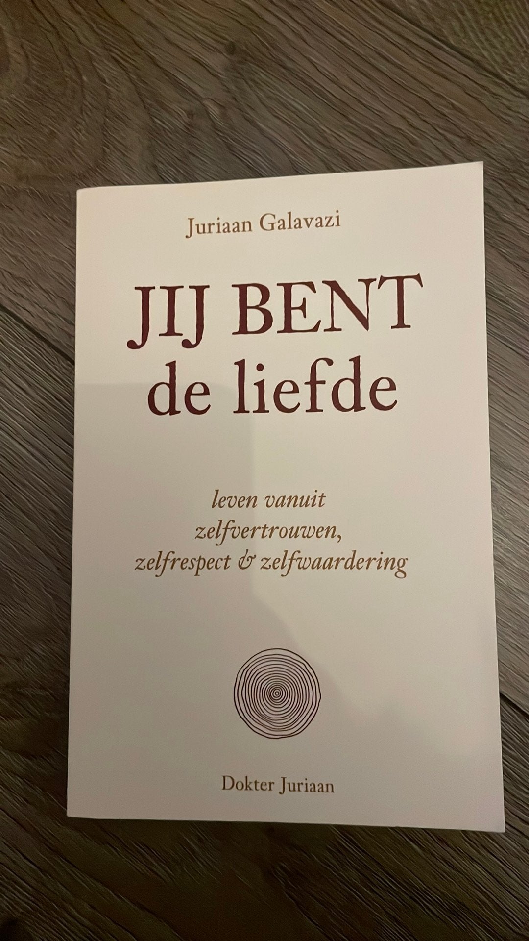 Boek Jij bent de liefde, Ophalen of Verzenden, Zo goed als nieuw, Overige typen