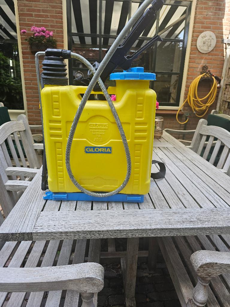 Rugspuit | Gloria Hobby | 12 liter (Max. 6 bar, Ophalen, Gebruikt, Onkruidbestrijding
