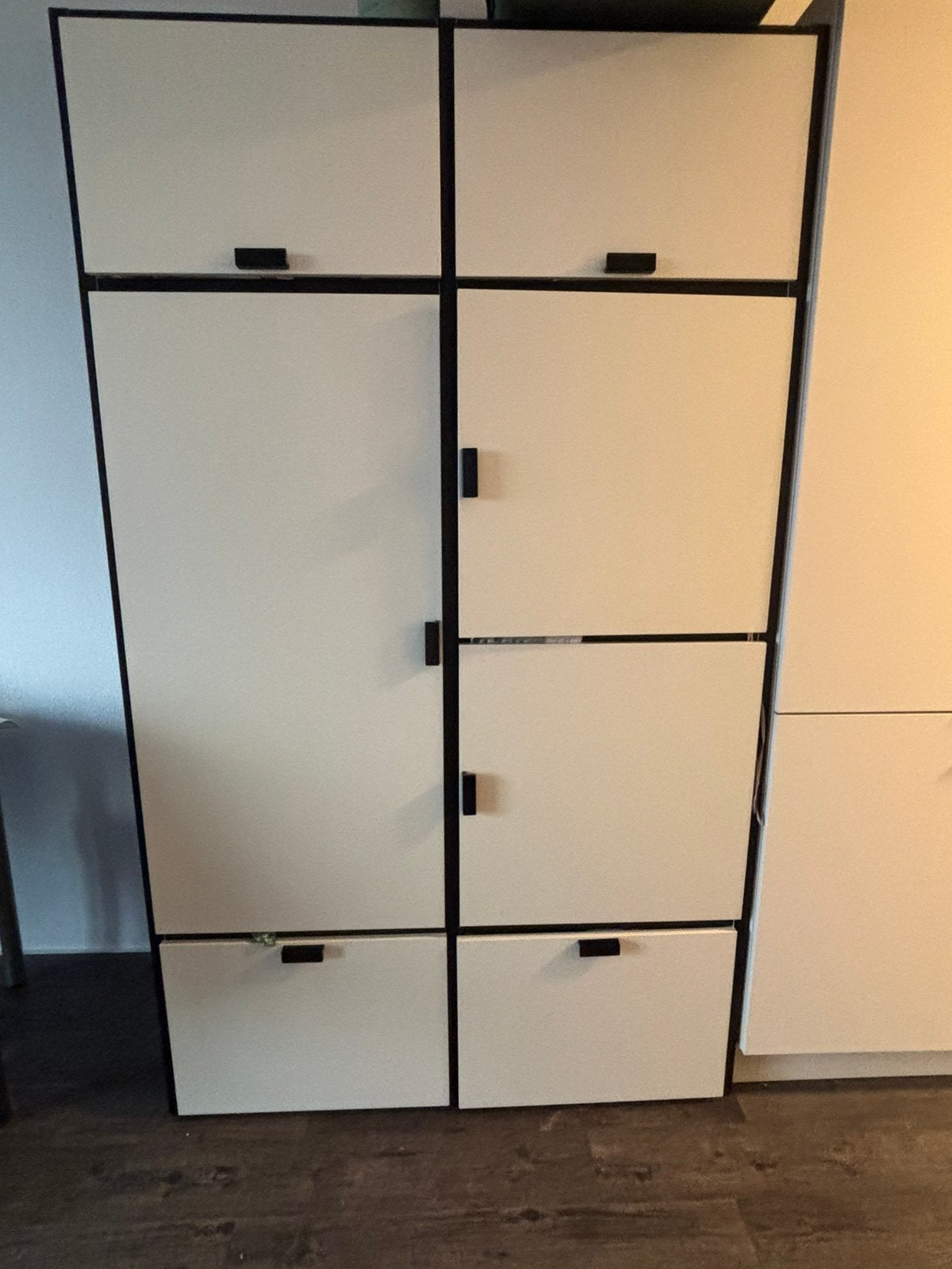 IKEA VISTHUS Kledingkast, grijs/wit, 122x59x216 cm, Ophalen, Zo goed als nieuw