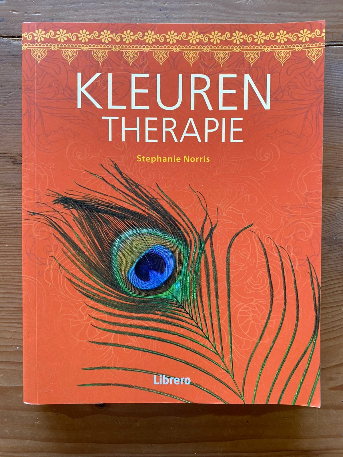 Kleurentherapie - Stephanie Norris, Ophalen of Verzenden, Zo goed als nieuw, Overige onderwerpen, Instructieboek