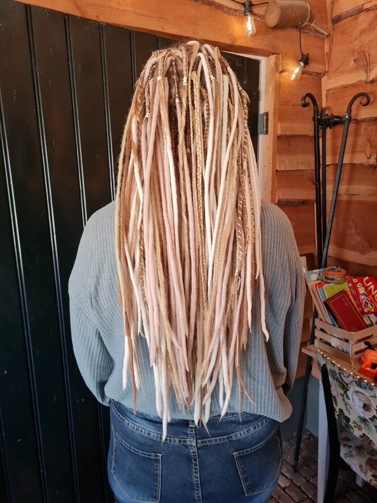 Blond/roze/bruine wollen+synthetische dreads, Ophalen, Zo goed als nieuw, Pruik of Haarverlenging