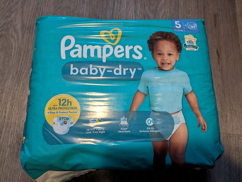 2 pakken Pampers baby Dry luiers maat 5, Ophalen of Verzenden, Nieuw