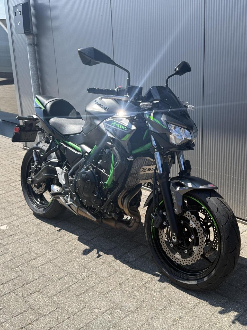 Kawasaki Z650, Motoren, 649 cc, Bedrijf, Meer dan 35 kW, Toermotor