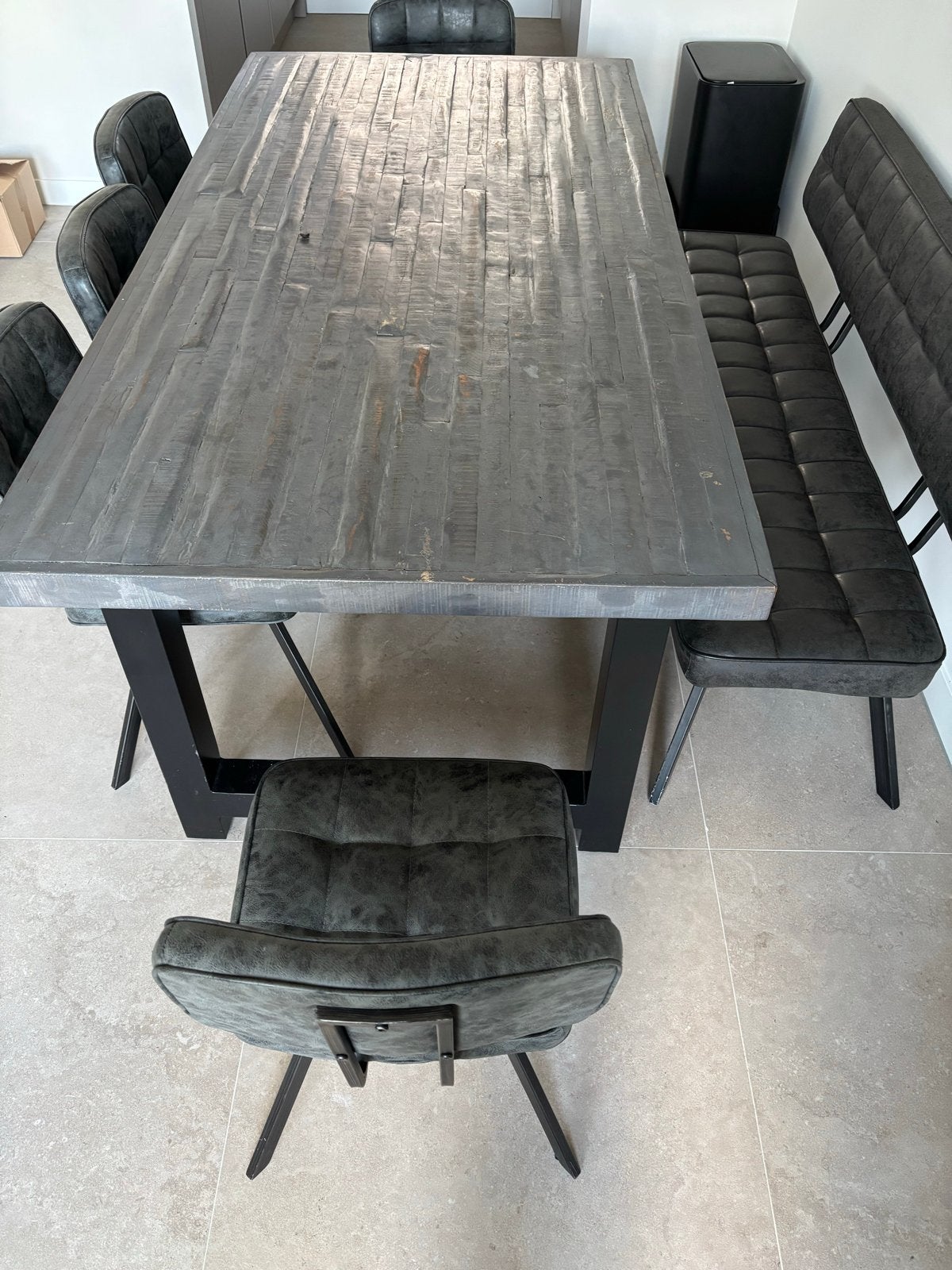 Eettafel met 5 stoelen en bank, Ophalen of Verzenden, Gebruikt, 4 tot 6 stoelen