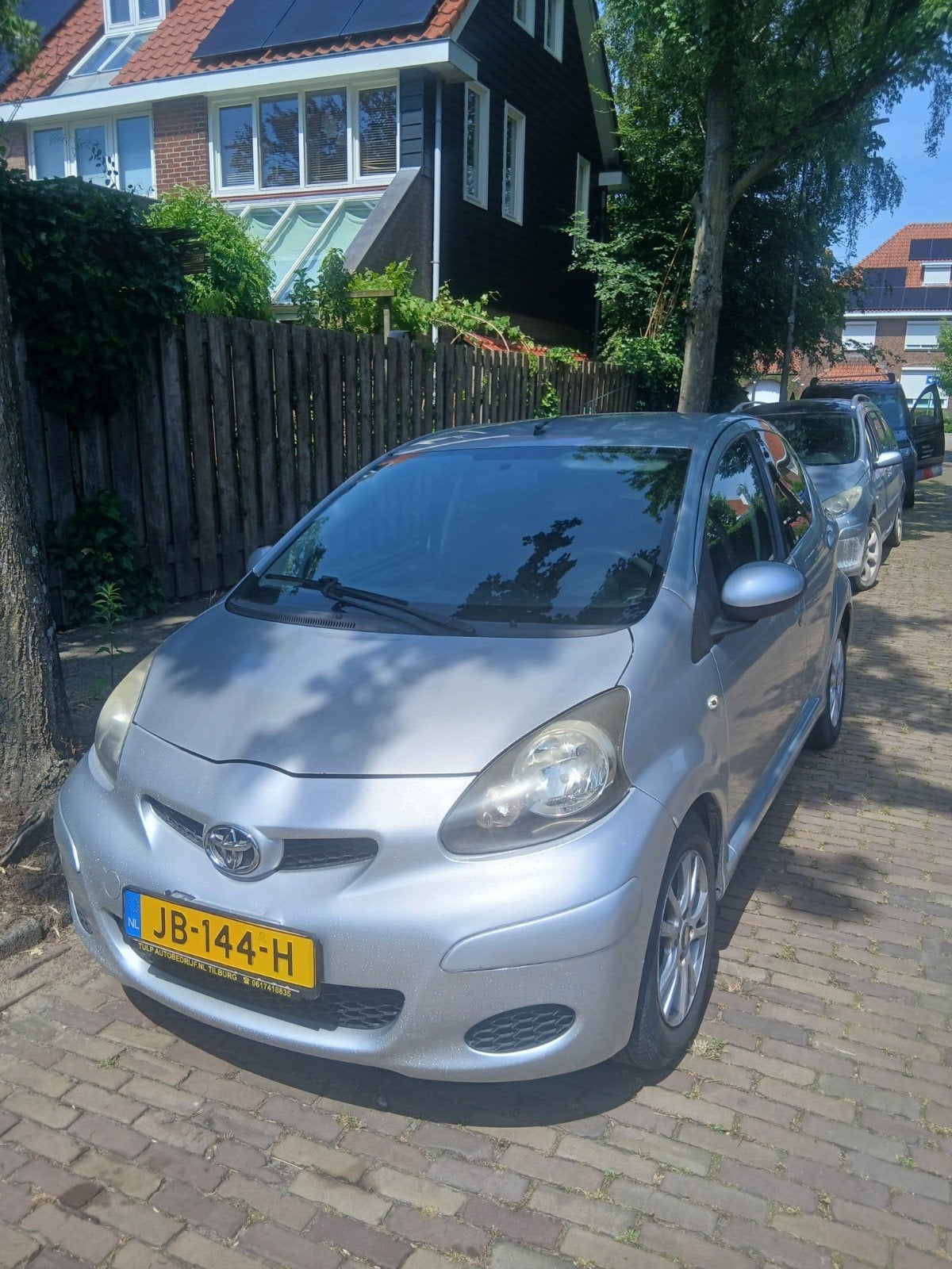 Toyota Aygo 1.0 12V Vvt-i 5DRS 2011 Grijs, Auto's, Toyota, Voorwielaandrijving, 4 stoelen, 68 pk, Handgeschakeld