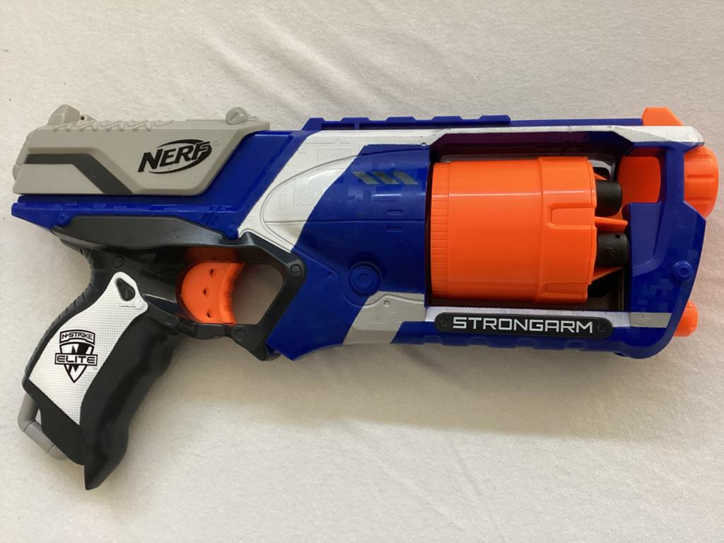 Nerf N-Strike Elite Strongarm Blaster, Kinderen en Baby's, Speelgoed | Buiten | Actiespeelgoed, Ophalen, Zo goed als nieuw