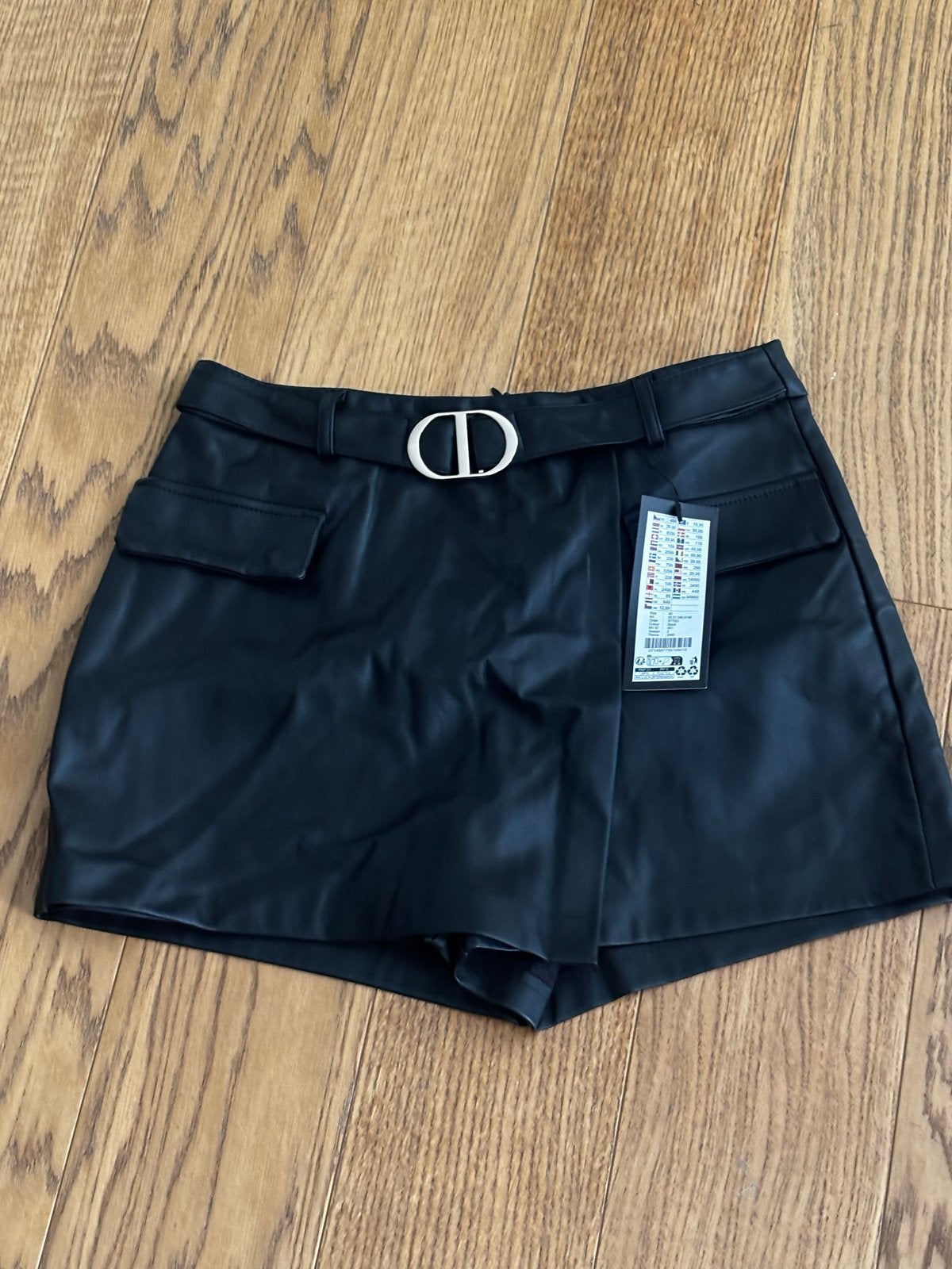 Nieuwe Amisu skort maat 40 met kaartje, Maat 38/40 (M), Kort, Zwart, Nieuw