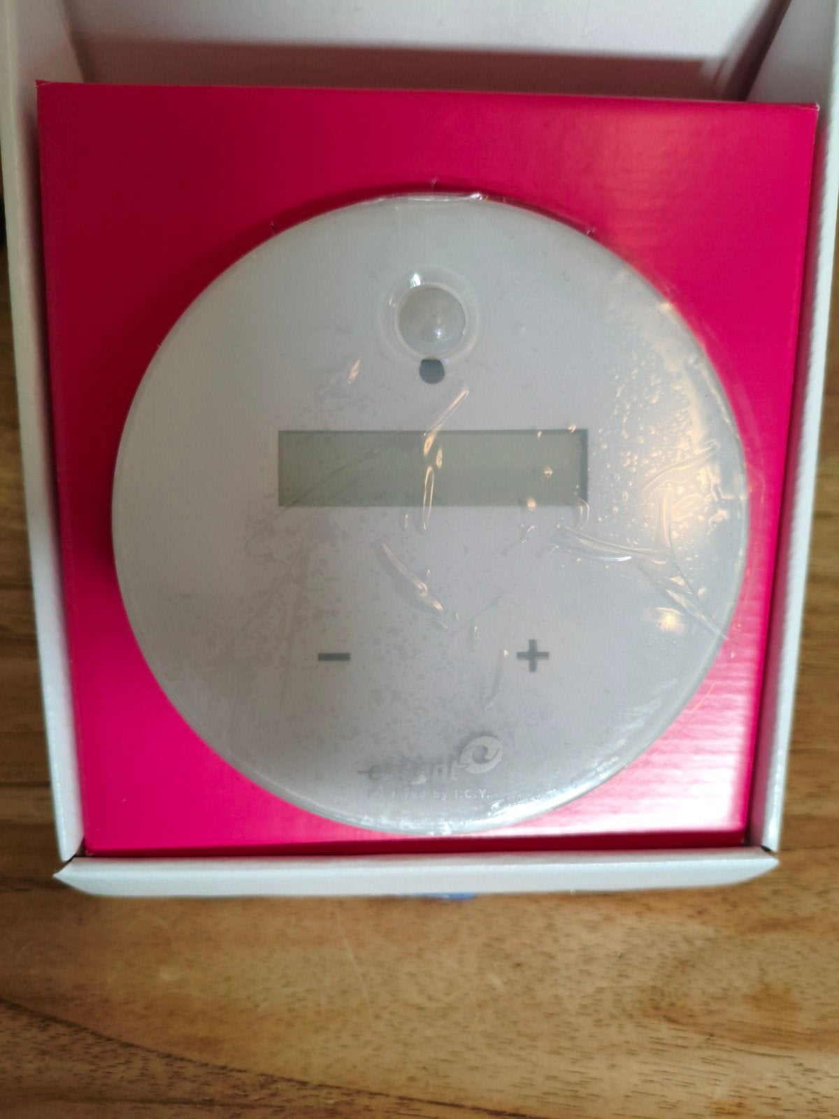 Essent Icy Slimme Thermostaat - Energiebesparing, Ophalen, Slimme thermostaat, Nieuw
