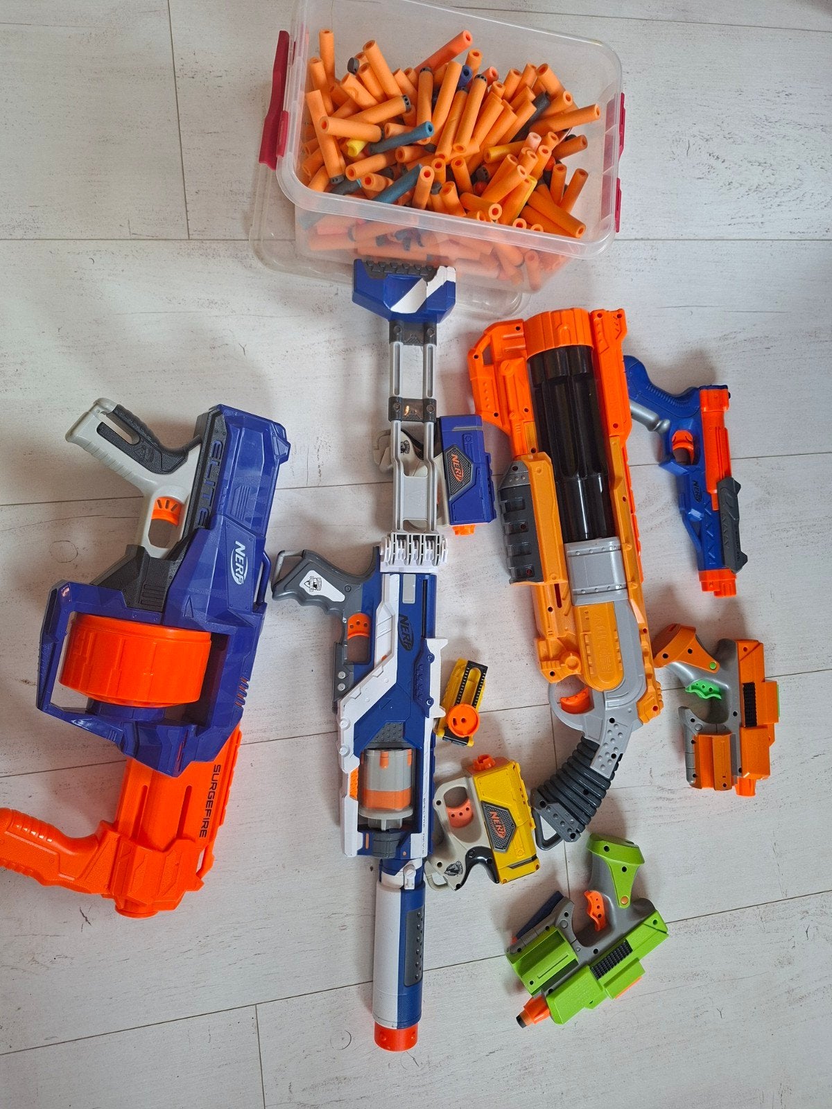 Grote set Nerf pistolen en pijltjes, Kinderen en Baby's, Speelgoed | Overig, Ophalen, Gebruikt, Jongen of Meisje