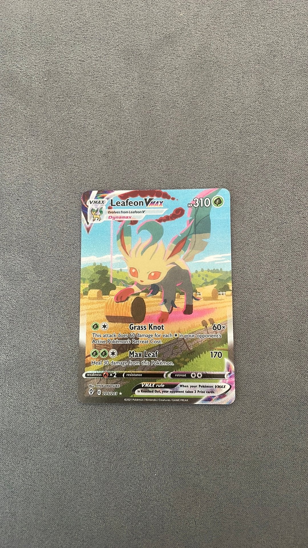 Leafeon Vmax #205, Hobby en Vrije tijd, Ophalen of Verzenden, Zo goed als nieuw