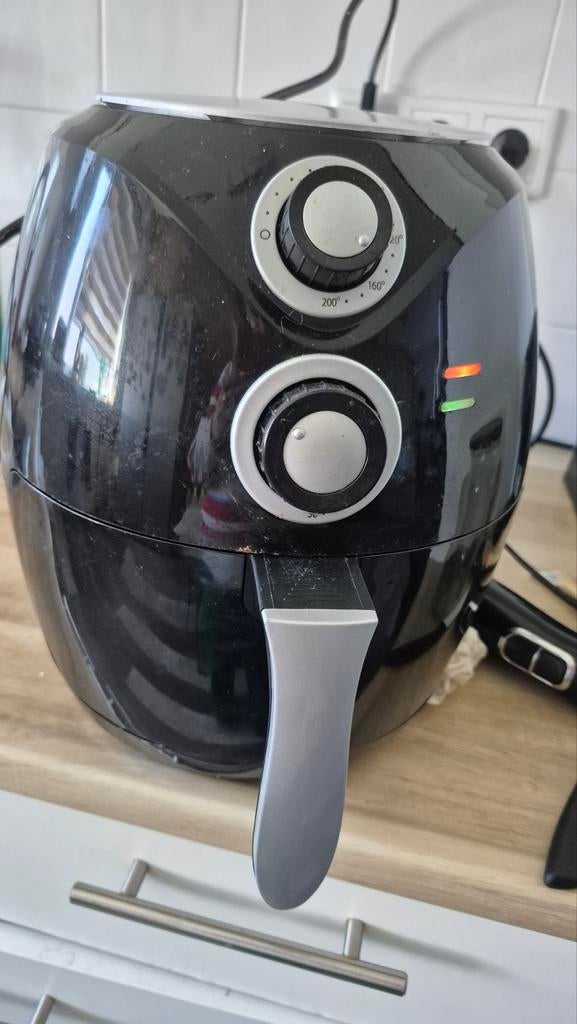 Gebruikte Airfryer - Perfect voor snelle maaltijden, Ophalen of Verzenden, Gebruikt, Airfryer, Minder dan 750 gram