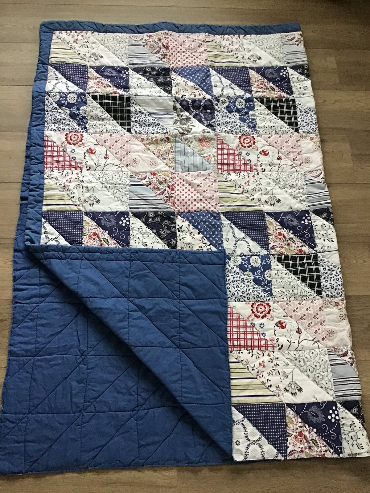Patchwork:Kleurrijk Sprei/Woondeken.Afm.200/160cm.Nieuwstaat, Ophalen of Verzenden, Zo goed als nieuw