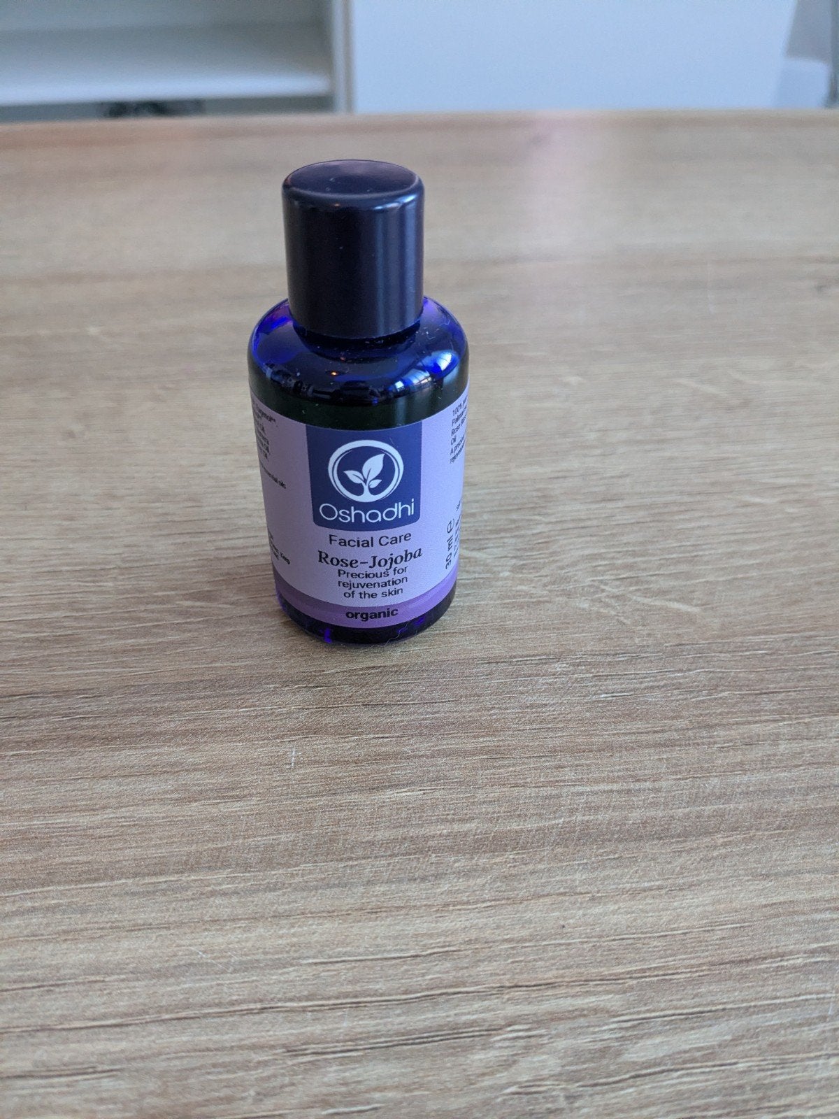 Oshadhi Facial Care Rose-Jojoba Olie - Nieuw & Ongeopend, Ophalen of Verzenden, Nieuw, Gehele gezicht, Verzorging