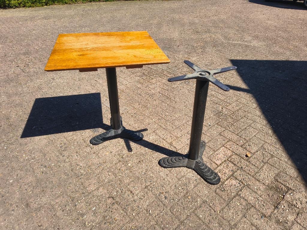 2x gietijzeren tafelpoot zwaar metalen onderstel, Ophalen, Tafelpoot, Gebruikt, 50 tot 100 cm