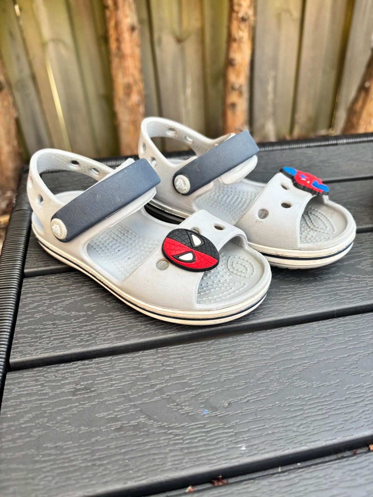 Crocs sandalen C8 voor kinderen met Spiderman Jibbitz, Ophalen, Gebruikt, Jongen, Schoenen