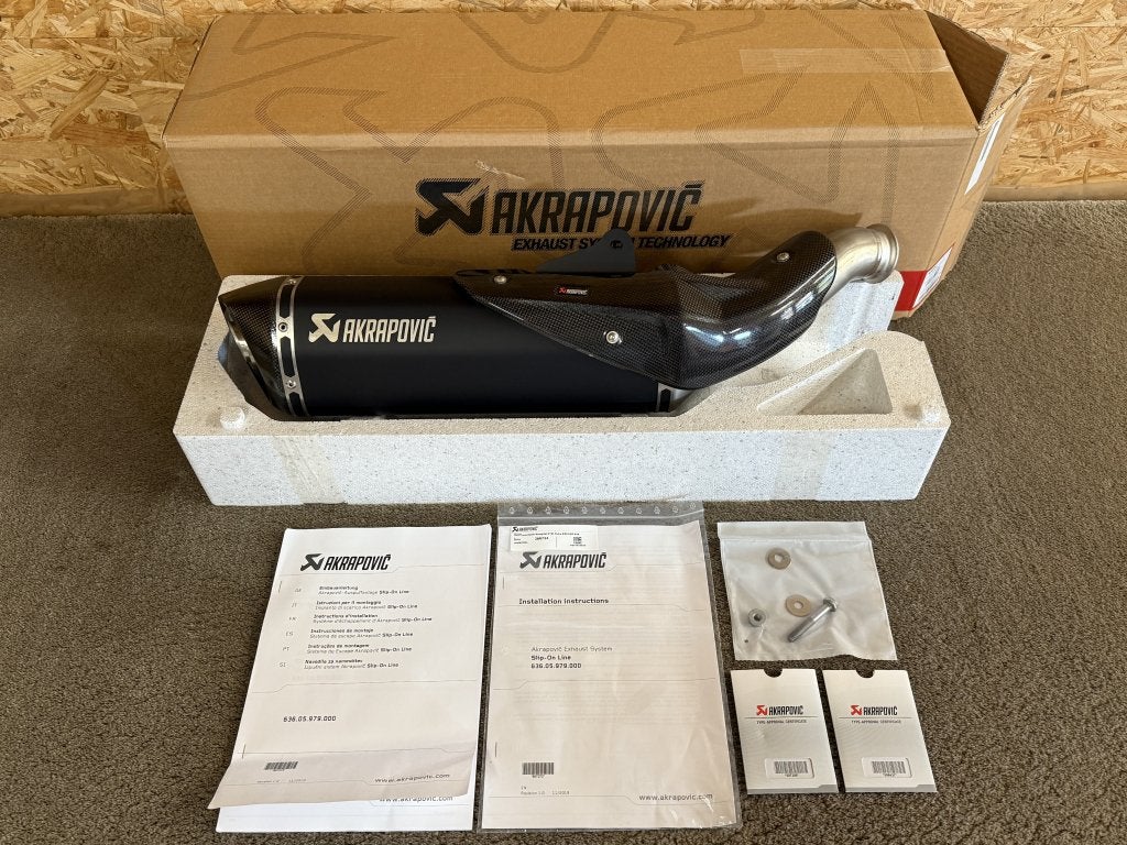 Akrapovic Black uitlaat demper KTM 790 890 Duke R 2020-2023, Motoren, Onderdelen | Overige, Verzenden, KTM, Stallhofnerstraße 3, Betriebsgebiet Süd, Mattighofen, Oberösterreich, 5230, AT