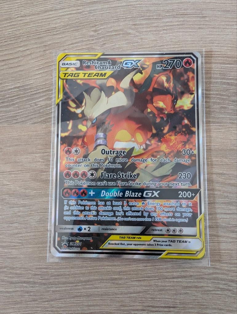 Reshiram and Charizard GX Tag Team promo SM201, Ophalen of Verzenden