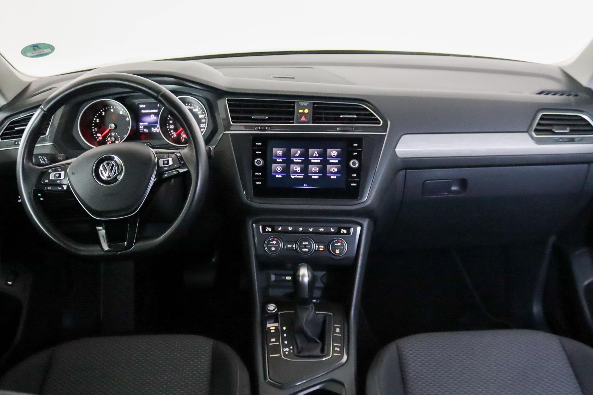 Volkswagen Tiguan Allspace 1.5 TSI Comfortline 7-Persoons Tr, Stof, 150 pk, 7 stoelen, Zwart