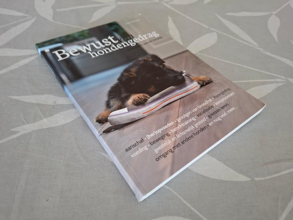 BEWUST VAN HONDENGEDRAG - Connie Berendsen, Boeken, Ophalen of Verzenden, Gelezen, Honden