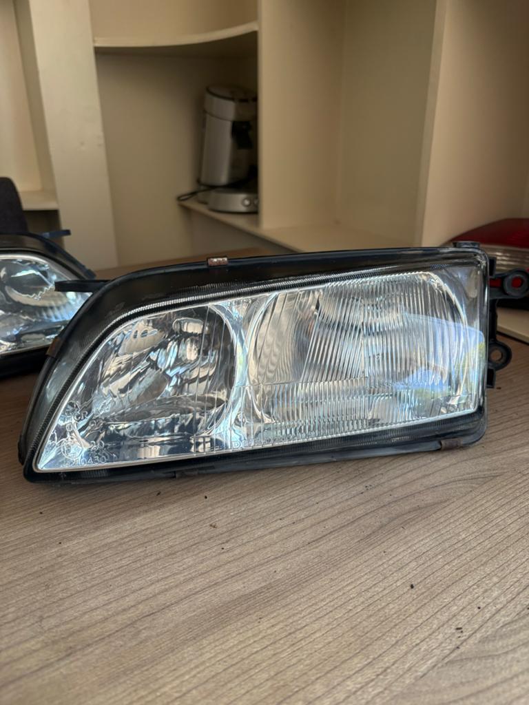 Mazda 626 Koplampen en Knipperlichten (1999-2002), Ophalen of Verzenden, Gebruikt, Mazda