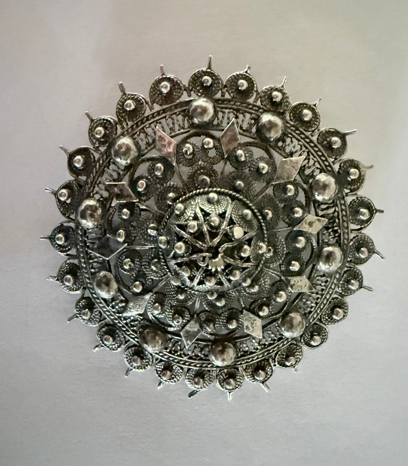 Fraaie Zeeuwse knop broche met oorknopjes zilver 925., 4 tot 7 cm, Gebruikt, Ophalen of Verzenden, Zilver