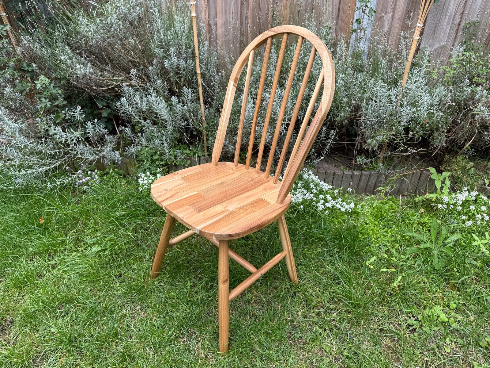 6 IKEA SKOGSTA stoelen van massief acaciahout, Huis en Inrichting, Ophalen, Bruin, Zo goed als nieuw, Vijf, Zes of meer stoelen