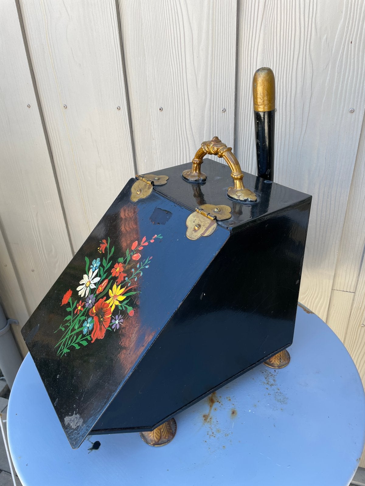 Antieke Zwarte Kolenbak met Handgeschilderde Bloemen, Antiek en Kunst, Ophalen