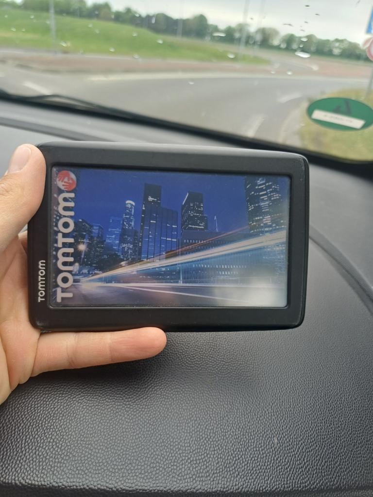 TomTom Start navigatiesysteem met USB-kabel, Ophalen of Verzenden, Gebruikt