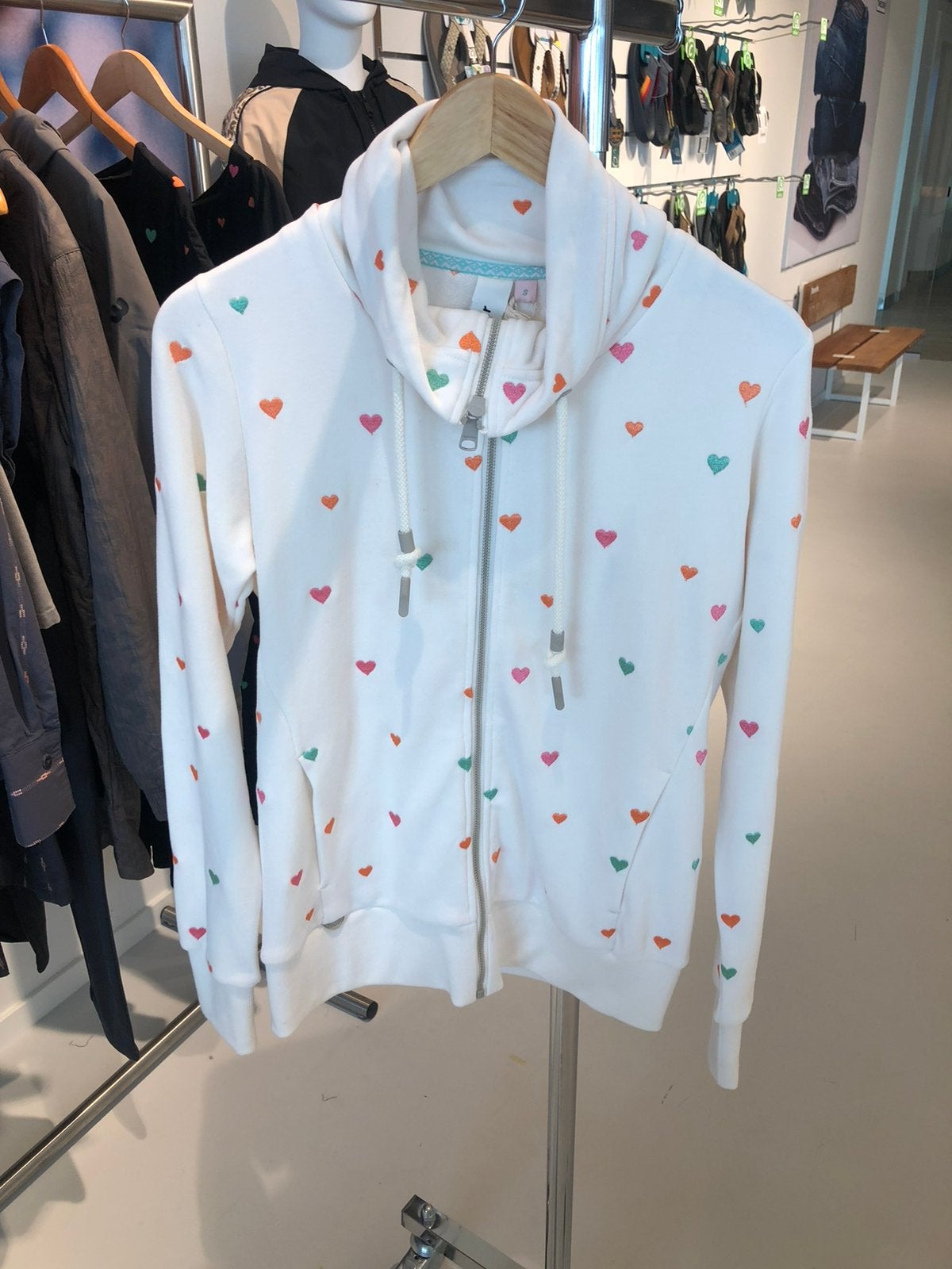 Ragwear vegan vest ivoor geborduurde harten RONETTE hearts, Ragwear, Ragwear, Overige kleuren, Maat 42/44 (L)