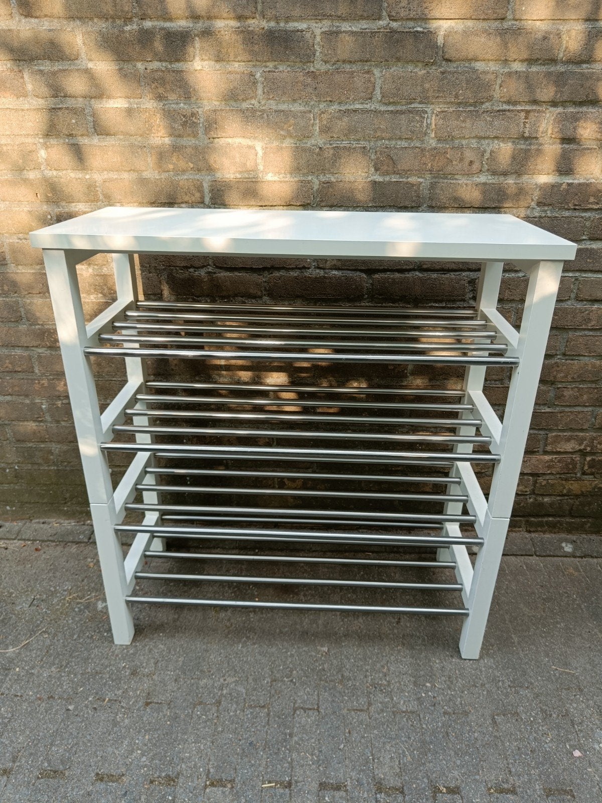 Twee witte schoenenrekken Tjusig van Ikea, Ophalen, Gebruikt