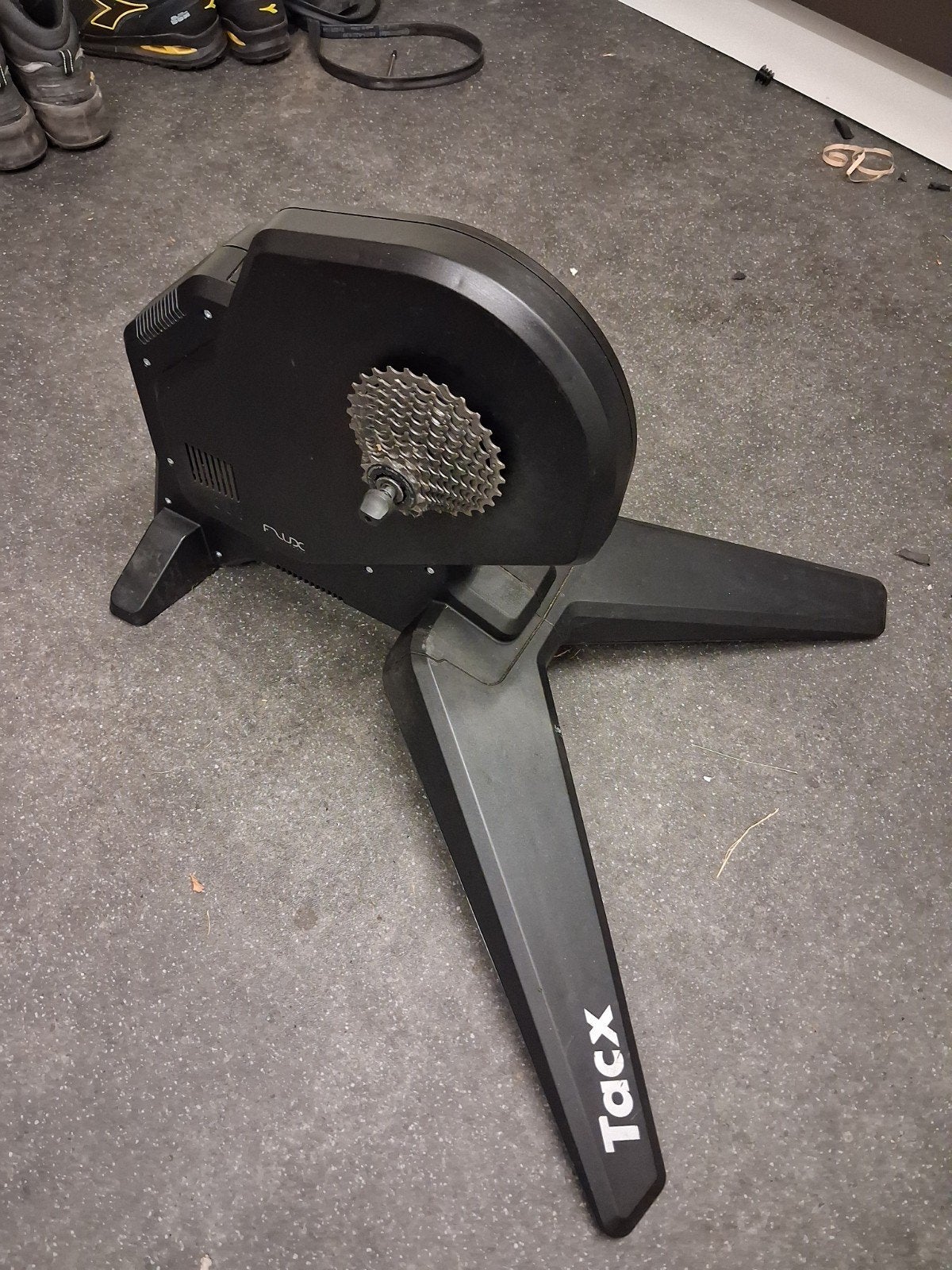 Tacx Flux Smart Trainer met 11-speed cassette, Fietsen en Brommers, Ophalen, Gebruikt, Overige typen, Tacx