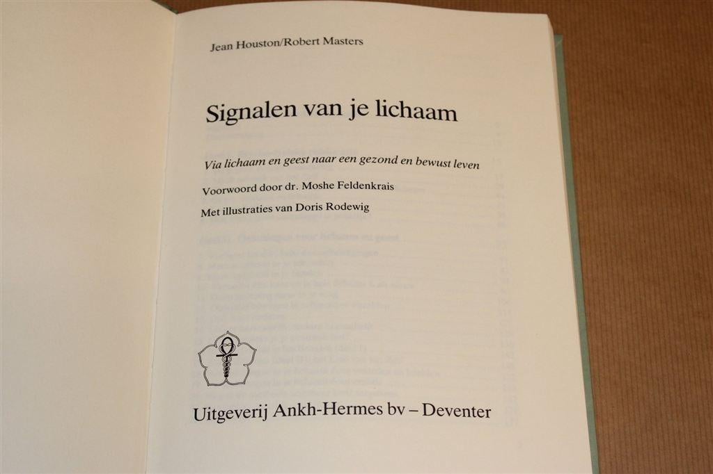 Signalen van je Lichaam — Jean Houston over Gezond Leven, Ophalen of Verzenden, Gelezen