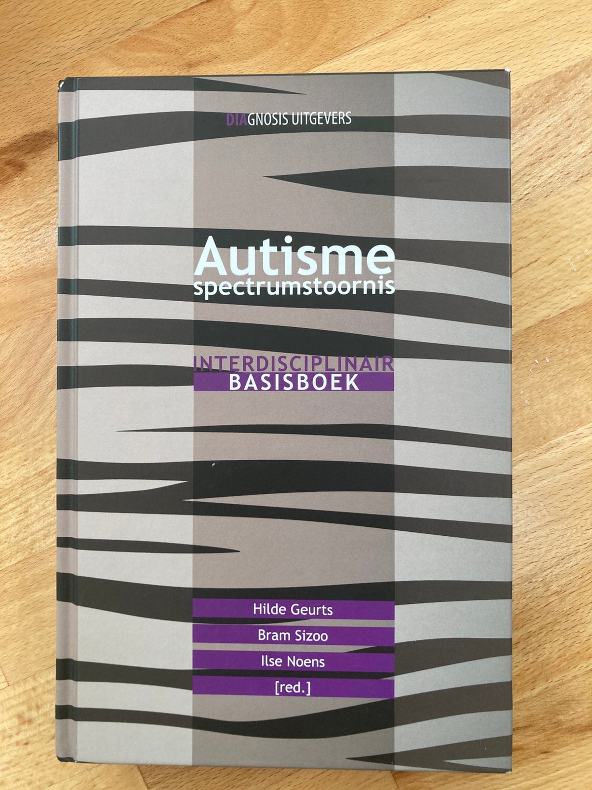 boek: ‘Autismespectrumstoornis’ - Hilde Geurts e.a., Ophalen, Zo goed als nieuw, Ontwikkelingspsychologie