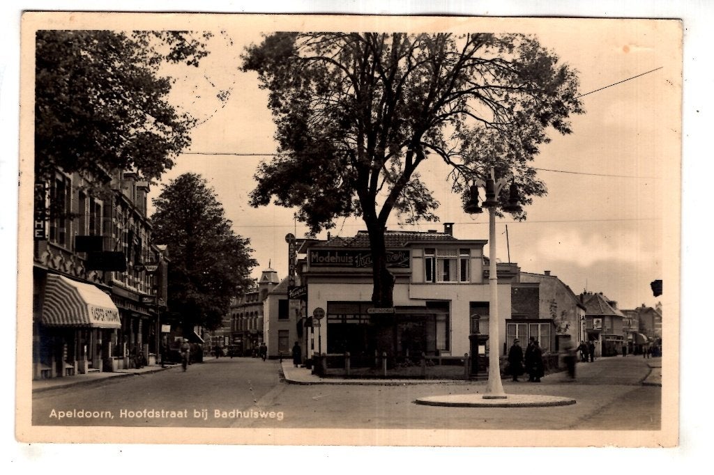 Apeldoorn  Tweesprong Badhuisweg  1939 fotokaart, Ophalen of Verzenden, 1920 tot 1940, Gelopen, Gelderland
