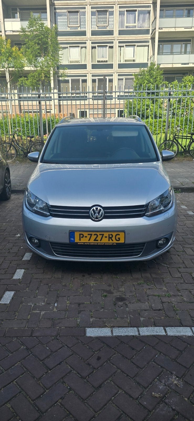 Volkswagen Touran 1.4 TSI 103KW Dsg7 Cross 2014 Grijs, Auto's, Volkswagen, Zwart, 4 cilinders, 1436 kg, 75 €/maand