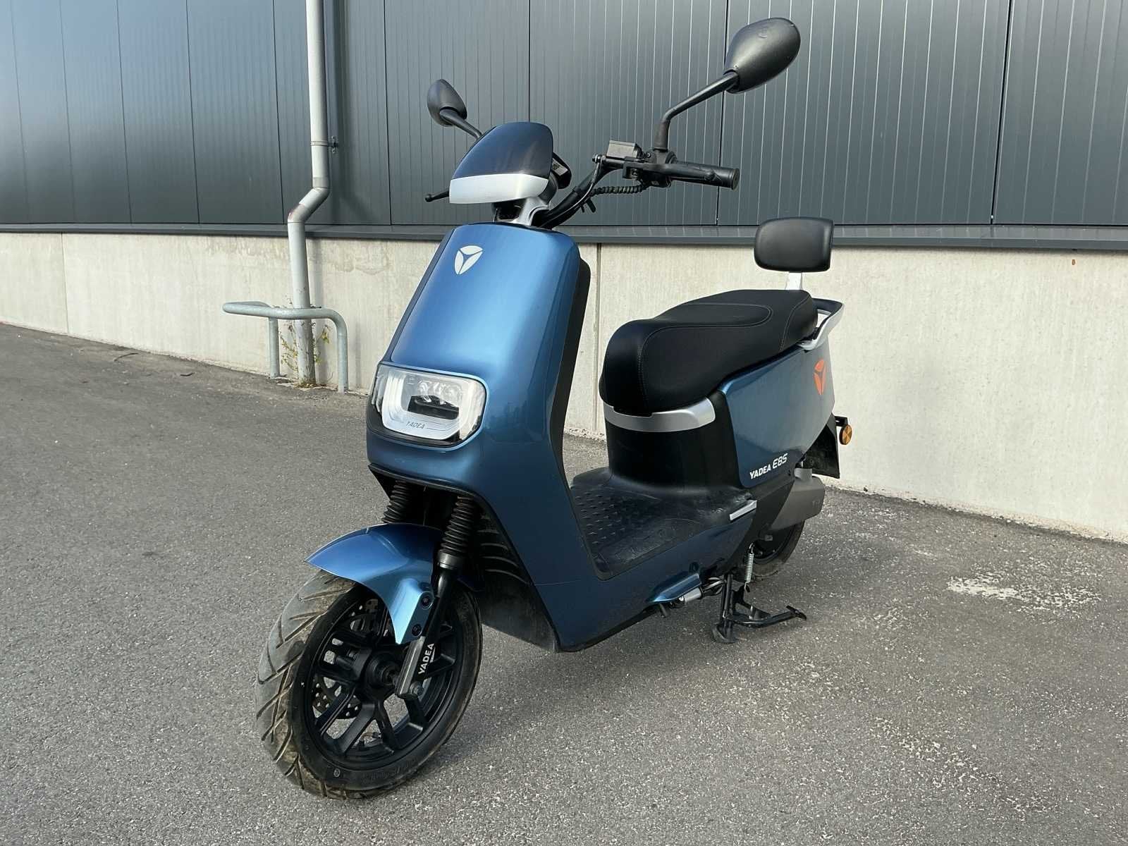 Yadea Bromscooter E8S Scooter, Fietsen en Brommers, Gebruikt, Yadea
