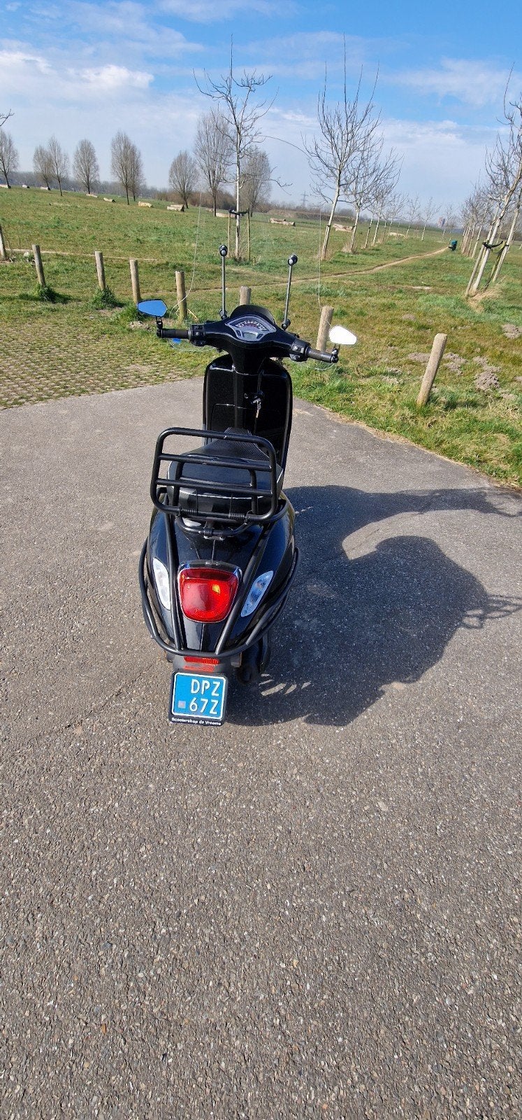 Vespa Sprint 2018- Zwart, Ophalen, Zo goed als nieuw, Benzine, Overige modellen