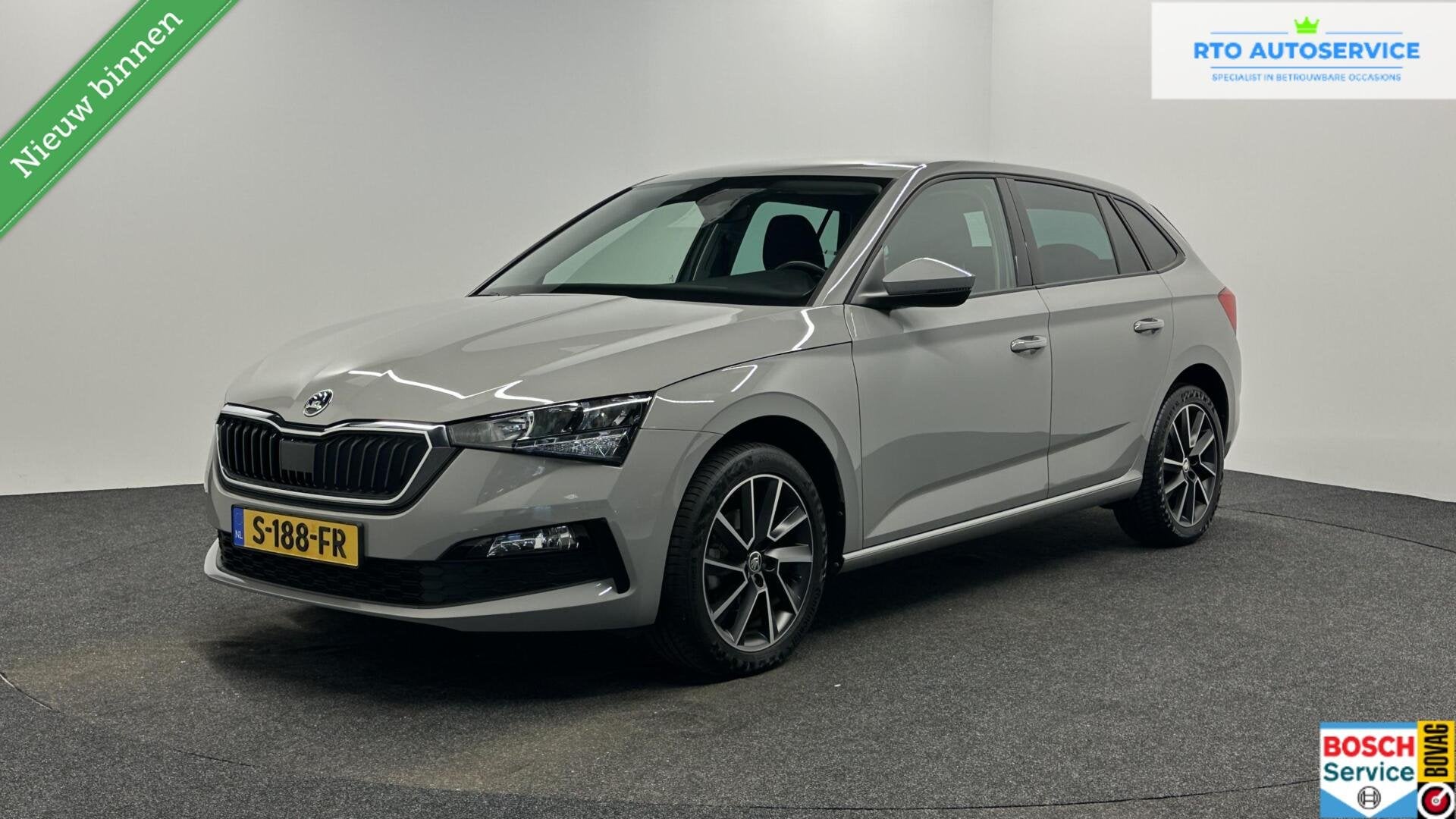 Skoda Scala 1.0 TSI Ambition CARPLAY DAB LM CRUISE., Auto's, Skoda, Voorwielaandrijving, 1131 kg, Gebruikt, Euro 6