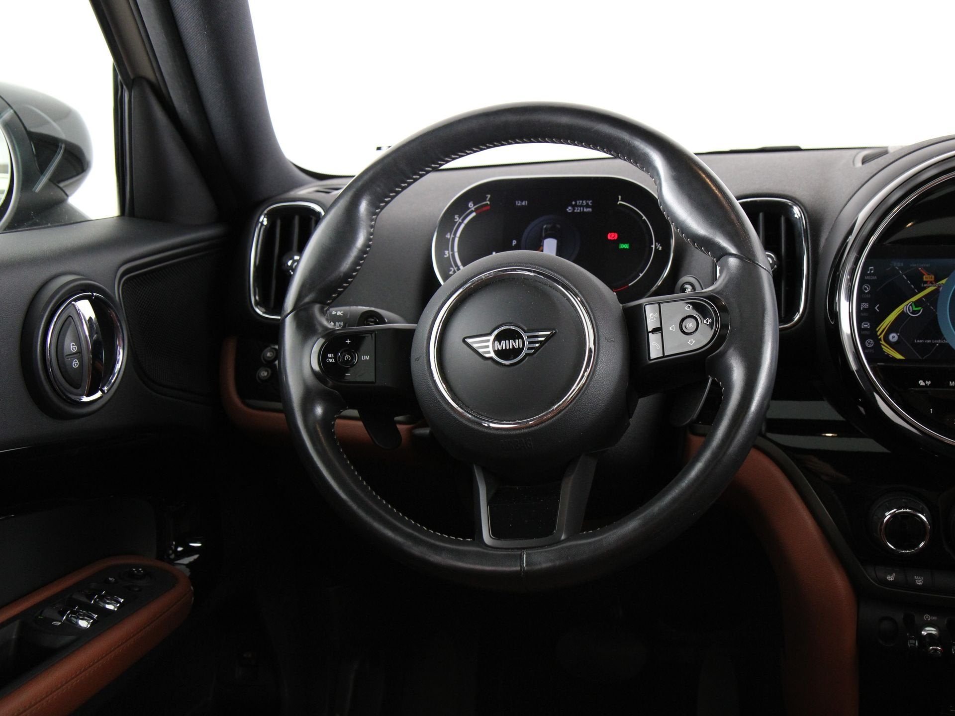 MINI Countryman Cooper S Classic Aut. (bj 2022, automaat), Gebruikt, Euro 6, Met garantie (alle), 179 pk
