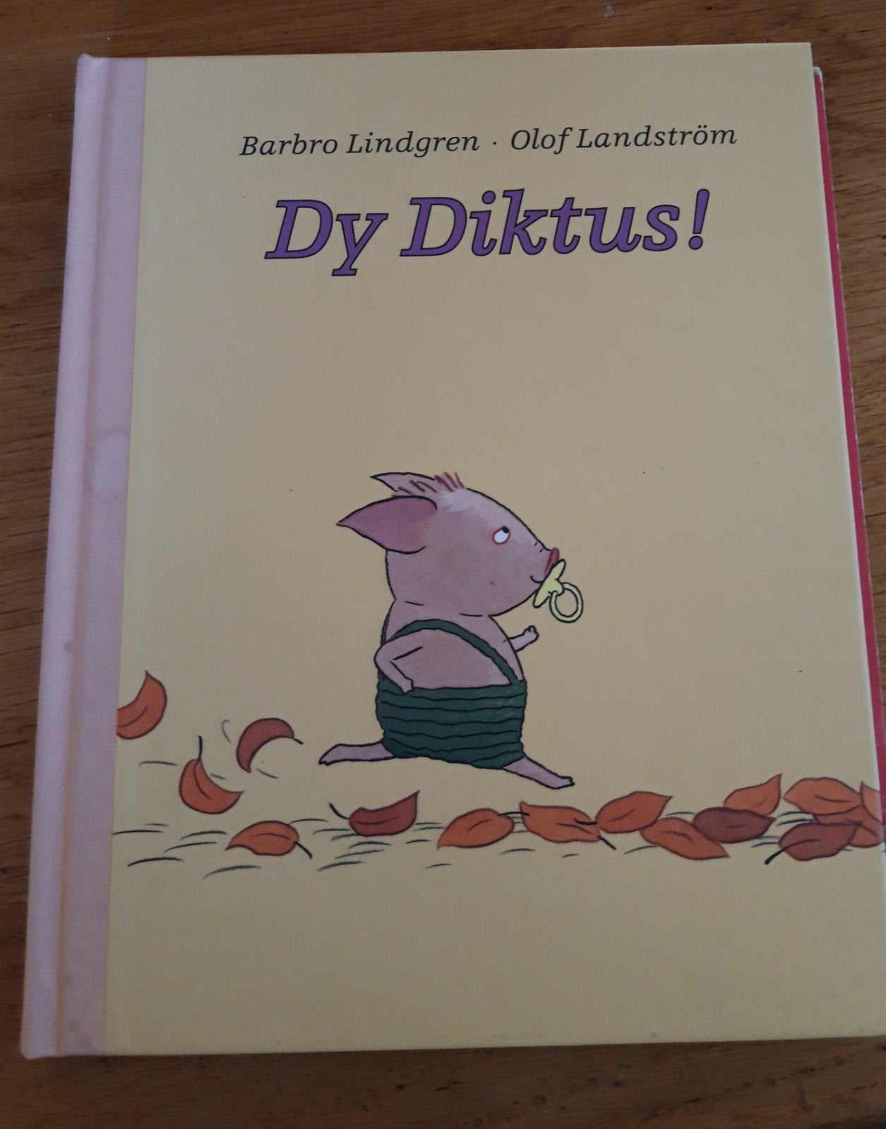 Boek Dy Diktus!, Ophalen