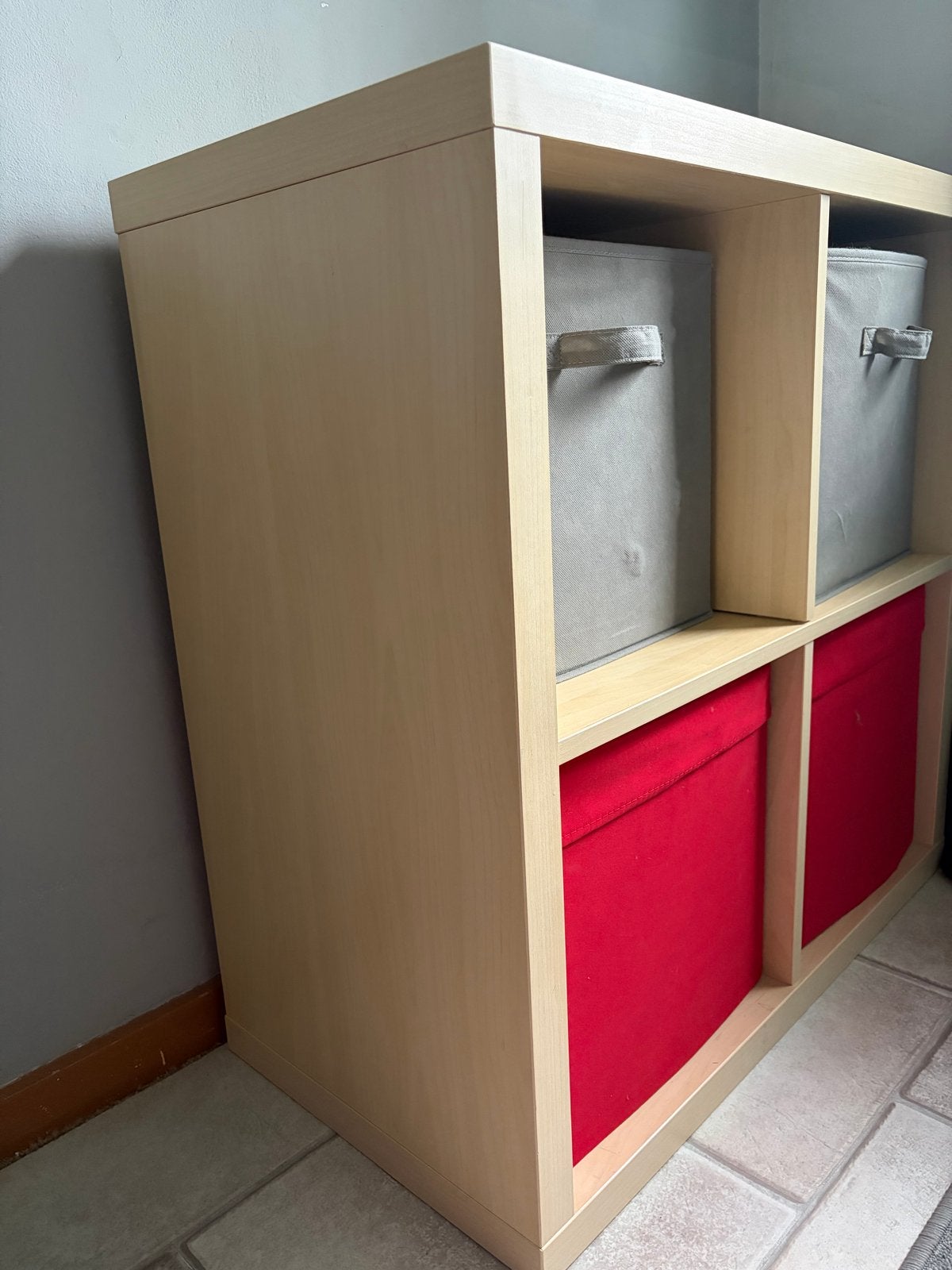 Ikea kastje met 4 vakken - past in elke auto!, Ophalen, Met plank(en), Gebruikt, 50 tot 100 cm