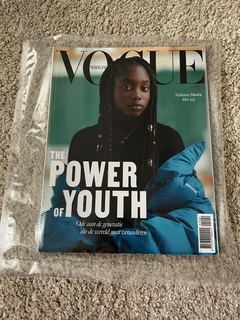 Vogue Nederland - The Power of Youth -, Boeken, Mode, Ophalen of Verzenden, Zo goed als nieuw, Mode algemeen
