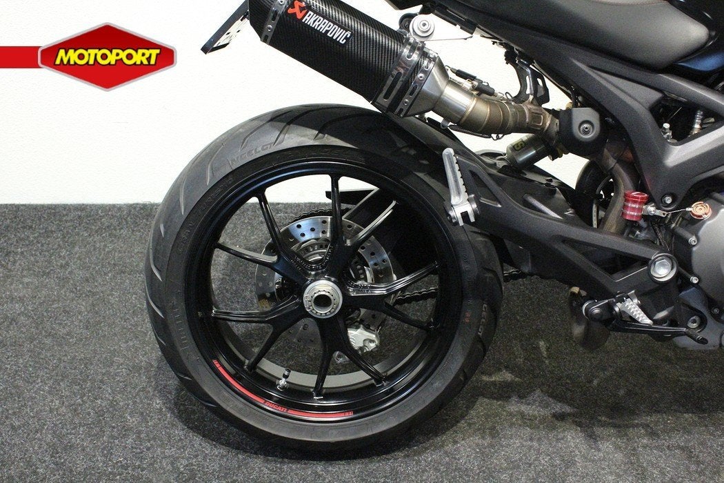 Ducati Monster 796 A, Bedrijf, Naked bike