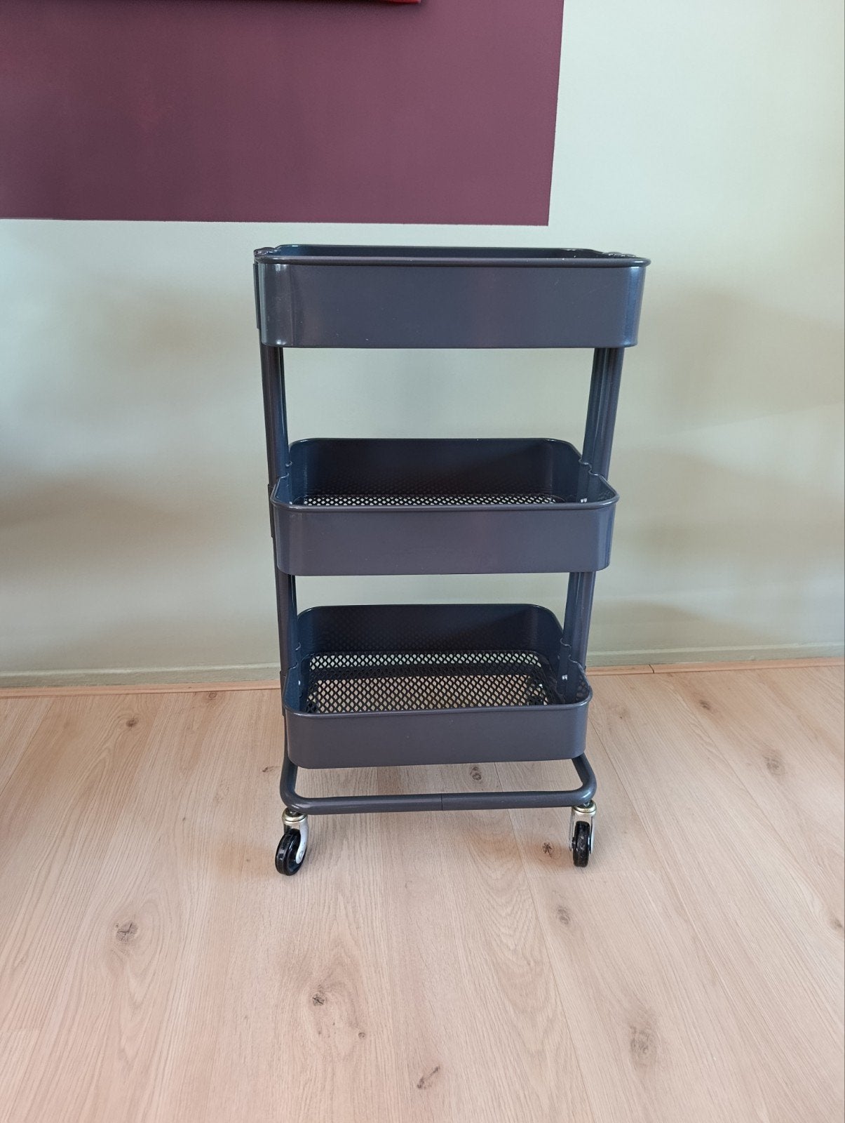 Ikea keukentrolley, in goede staat, Huis en Inrichting, Keukentrolley, Ophalen, Zo goed als nieuw, Grijs