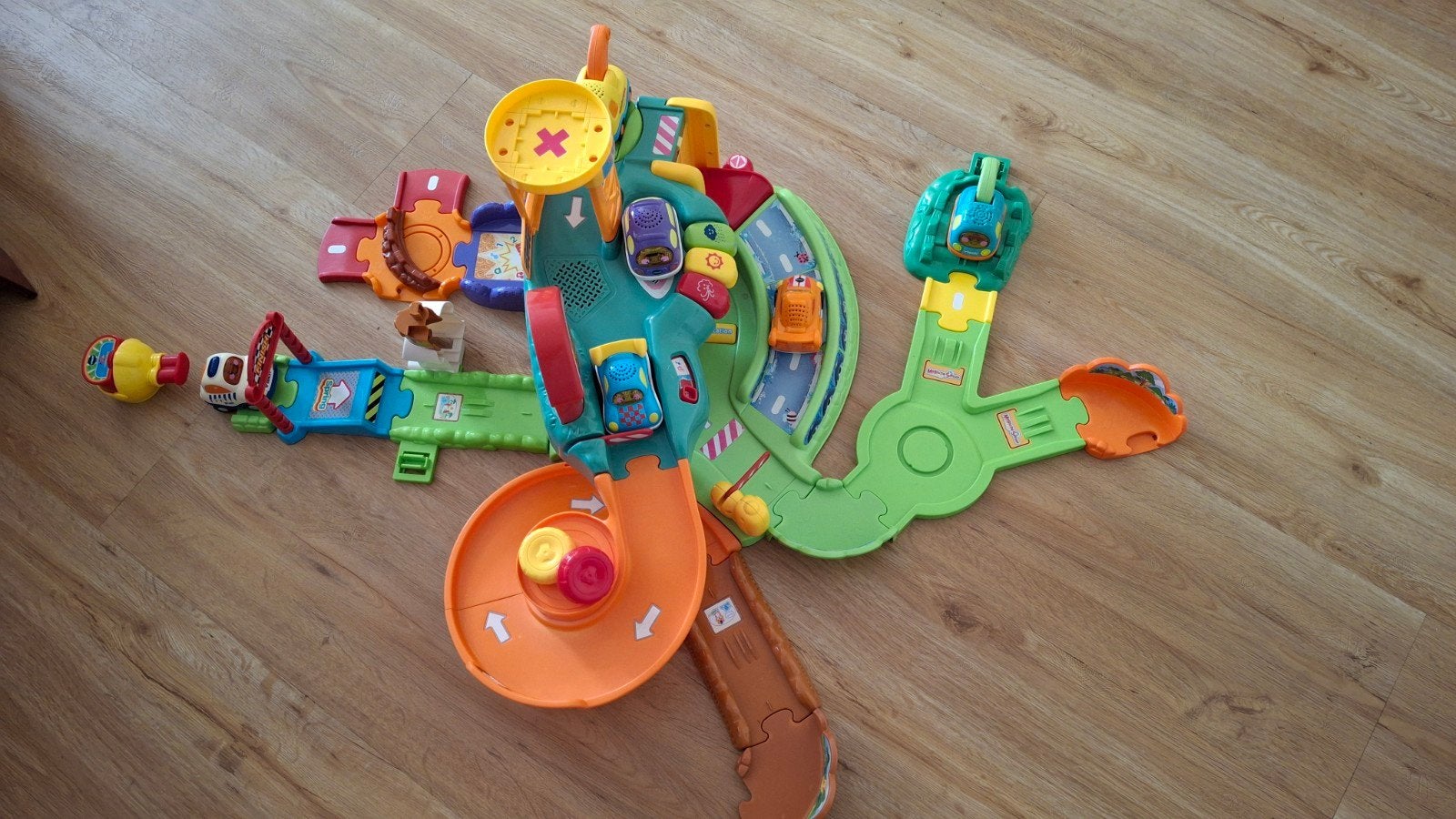 VTech Toet Toet Auto's Garage met 6 auto's, Ophalen, Gebruikt