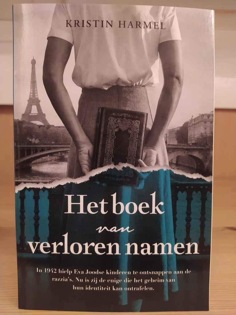 Het Boek Van Verloren Namen - Kristin Harmel (Als nieuw), Boeken, Ophalen of Verzenden, Zo goed als nieuw, Kristin Harmel, Europa overig